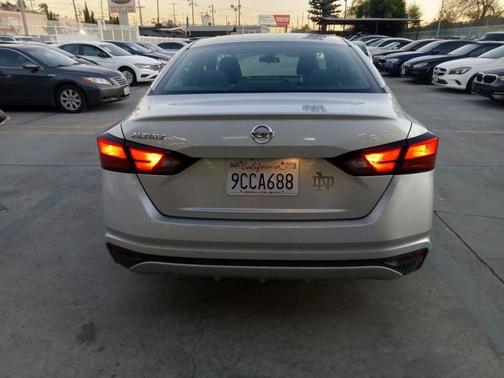 2022 Nissan Altima S FWD