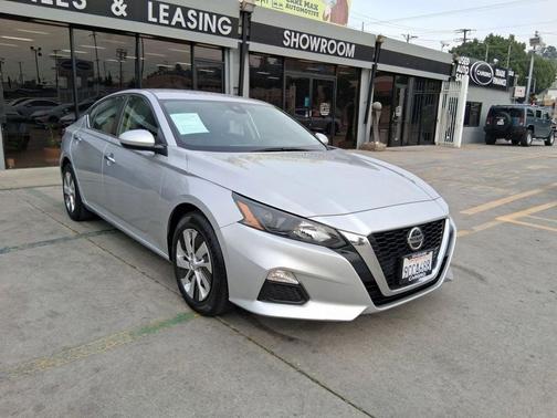 2022 Nissan Altima S FWD