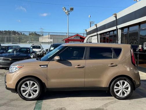 2014 Kia Soul +