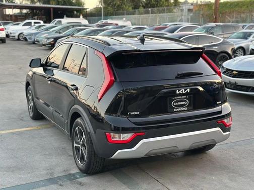 2024 Kia Niro EX