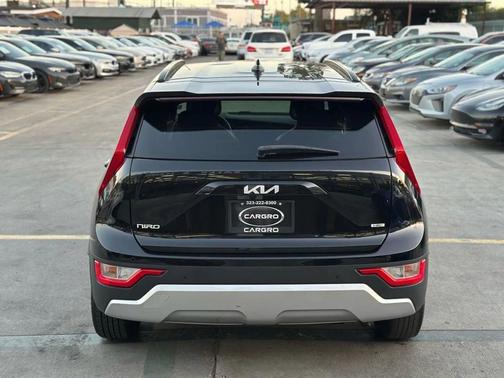 2024 Kia Niro EX
