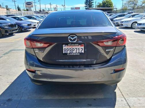 2016 Mazda Mazda3 i Sport