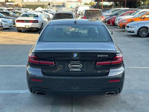 2021 BMW 530e Base