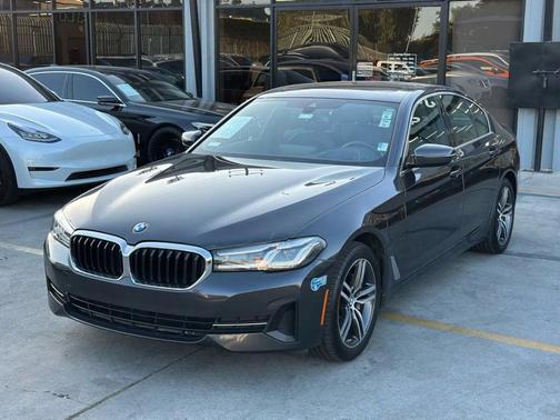 2021 BMW 530e Base