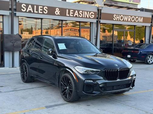 Black Sapphire Metallic 2020 BMW X5 sDrive40i