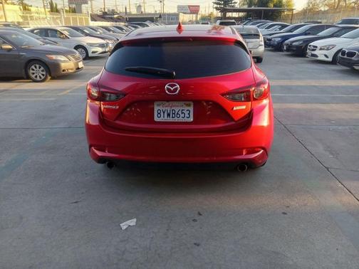 2018 Mazda Mazda3 Touring