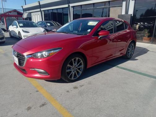 2018 Mazda Mazda3 Touring