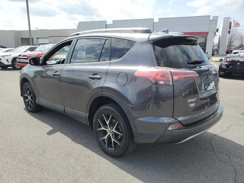 Magnetic Gray Metallic 2017 Toyota RAV4 SE