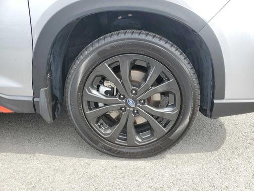 Ice Silver Metallic 2020 Subaru Forester Sport