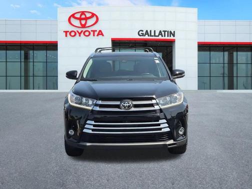 Midnight Black Metallic 2019 Toyota Highlander Limited Platinum