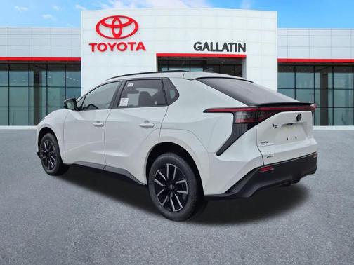 Wind Chill Pearl 2026 Toyota bZ XLE PLUS