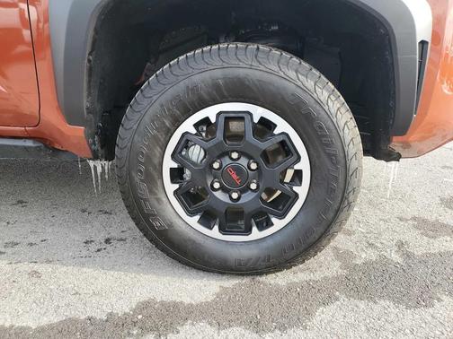 2025 Toyota Tacoma TRD Off Road