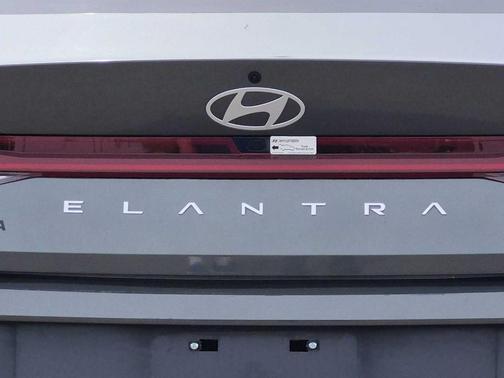 Amazon Gray 2025 Hyundai ELANTRA SEL Convenience