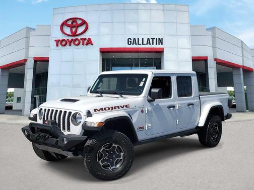 Bright White Clearcoat 2021 Jeep Gladiator Mojave