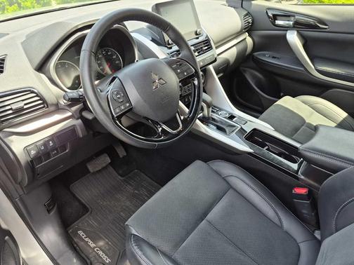 Alloy Silver Metallic 2024 Mitsubishi Eclipse Cross SE