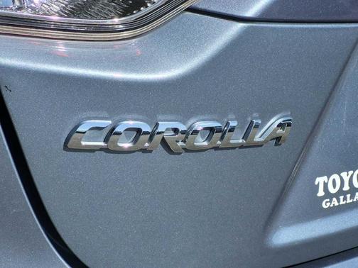 CELESTITE 2023 Toyota Corolla LE