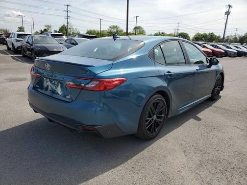 Ocean 2026 Toyota Camry SE