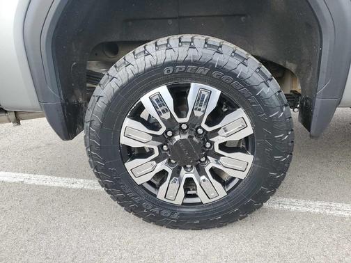 2024 GMC Sierra 2500 Denali