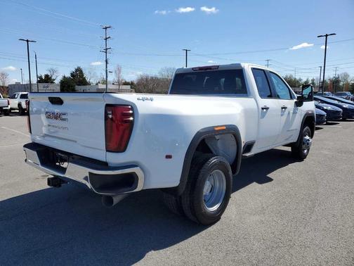 2025 GMC Sierra 3500 Pro