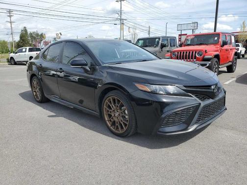 Midnight Black Metallic 2023 Toyota Camry SE Nightshade