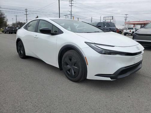 2024 Toyota Prius LE