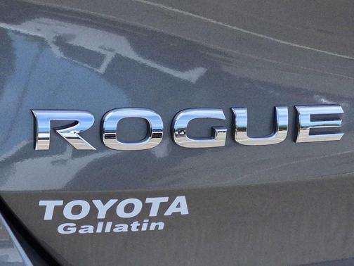 Gun Metallic 2020 Nissan Rogue SV