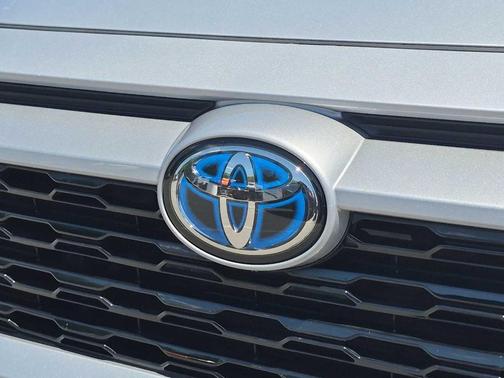 Silver Sky Metallic 2024 Toyota RAV4 Hybrid XSE