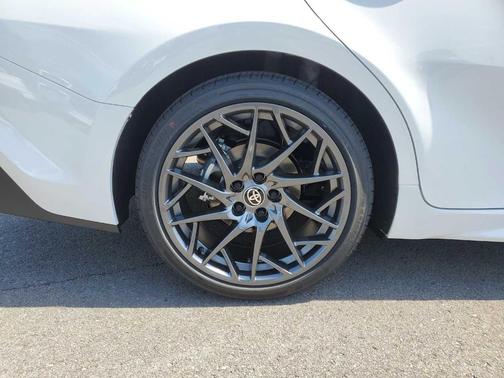 Ice 2026 Toyota Camry SE