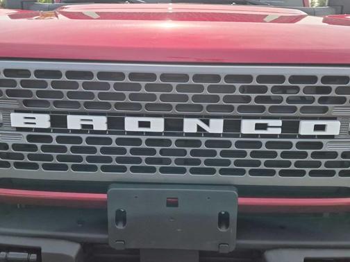 Ruby Red Metallic Tinted Clearcoat 2025 Ford Bronco Badlands