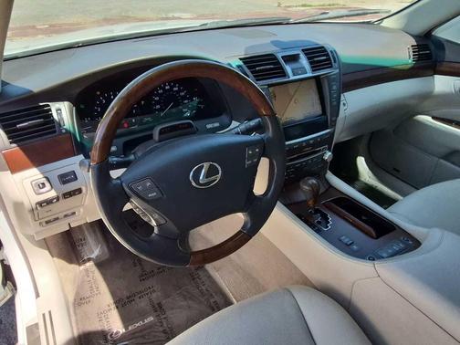 Starfire Pearl 2011 Lexus LS 460 L