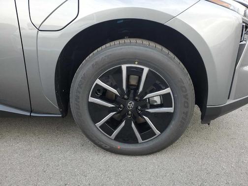 2026 Toyota bZ XLE PLUS