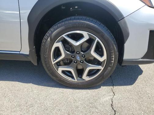 Ice Silver Metallic 2019 Subaru Crosstrek 2.0i Limited