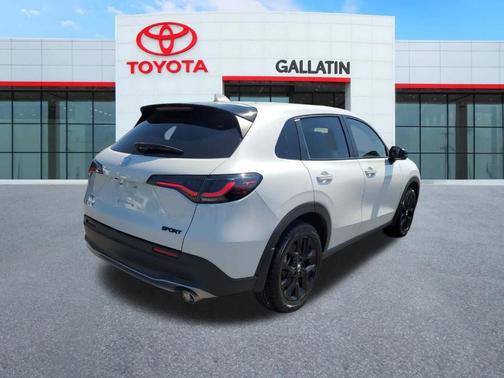 Platinum White Pearl 2024 Honda HR-V Sport