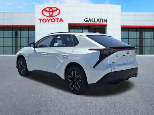 Wind Chill Pearl 2026 Toyota bZ XLE PLUS