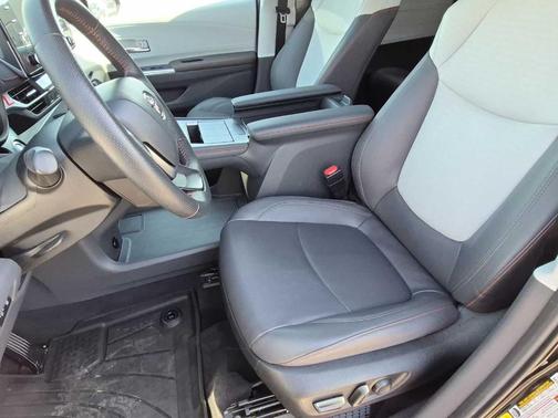 Midnight Black Metallic 2024 Toyota Sienna XSE 7 Passenger