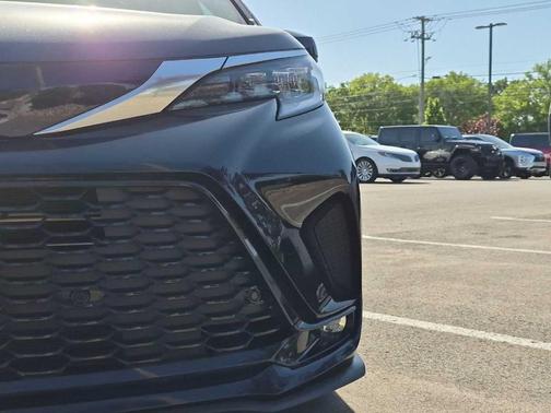 Midnight Black Metallic 2024 Toyota Sienna XSE 7 Passenger