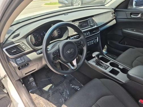 Snow White Pearl 2016 Kia Optima LX
