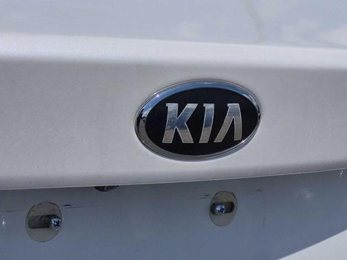 Snow White Pearl 2016 Kia Optima LX
