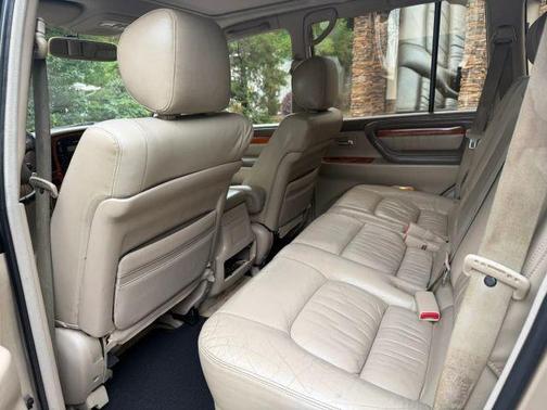 Beige 1999 Lexus LX 470