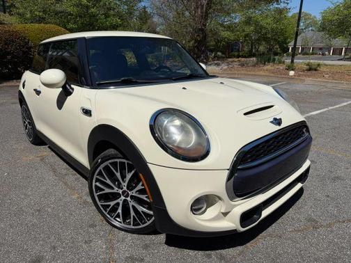White 2017 MINI Hardtop Cooper S