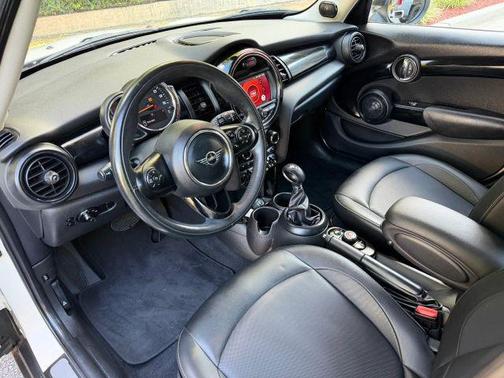 White 2019 MINI Hardtop Cooper
