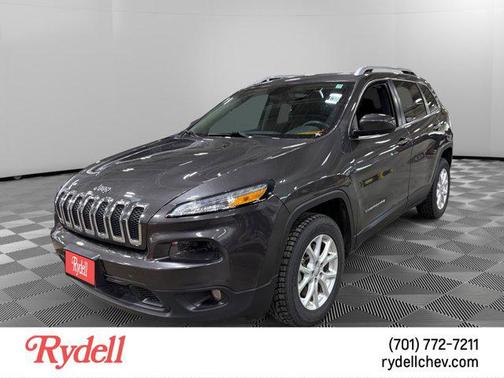Brilliant Black Crystal Pearlcoat 2014 Jeep Cherokee Latitude