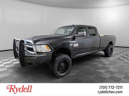 2017 RAM 2500 Tradesman Crew Cab 4x4 8' Box