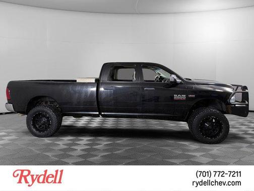 2017 RAM 2500 Tradesman Crew Cab 4x4 8' Box