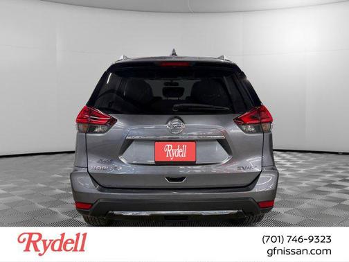 Gun Metallic 2017 Nissan Rogue SV