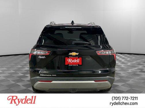 Mosaic Black Metallic 2025 Chevrolet Equinox 1LT