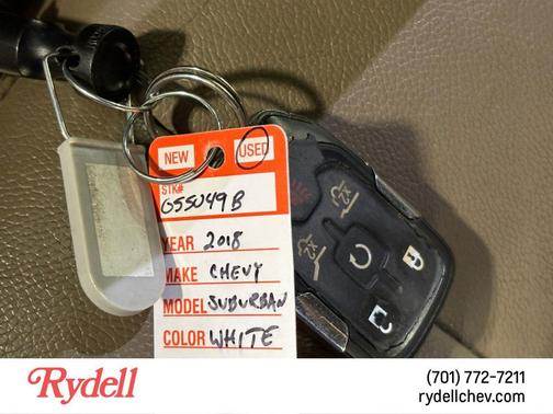Summit White 2018 Chevrolet Suburban LT