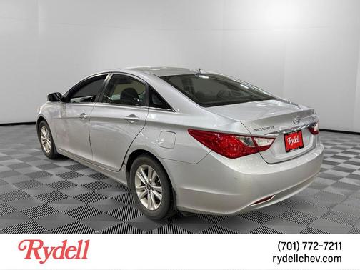 Radiant Silver 2013 Hyundai SONATA GLS