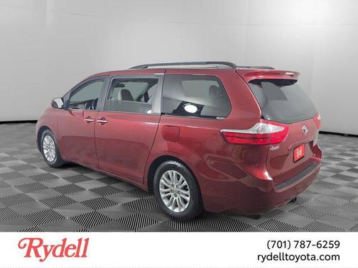 2015 Toyota Sienna XLE