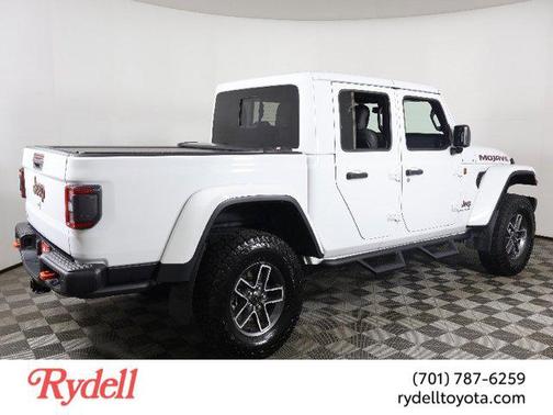 2024 Jeep Gladiator Mojave X